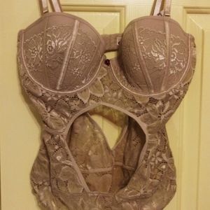 B2 - One piece bodysuit lingerie in Nude. NWT